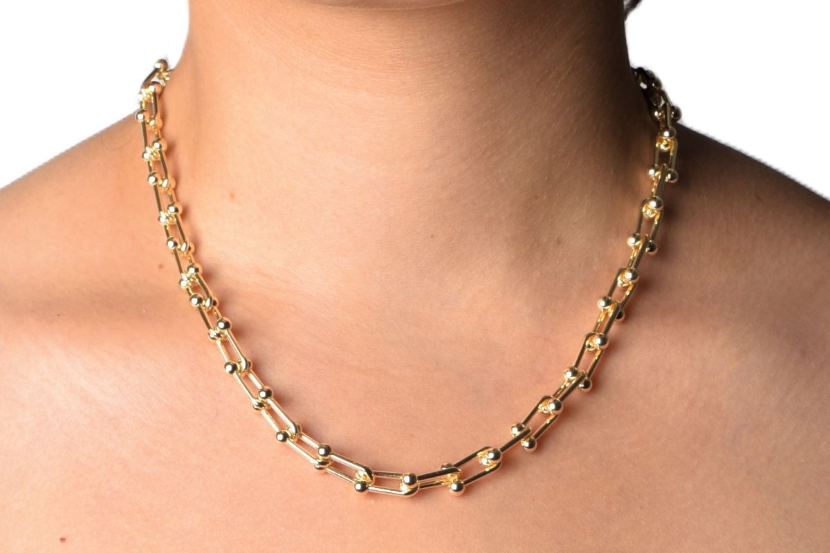 Chantal Gullfarget Smykkekjede - 44 cm med justerbar 5 cm for ekstra komfort og stil