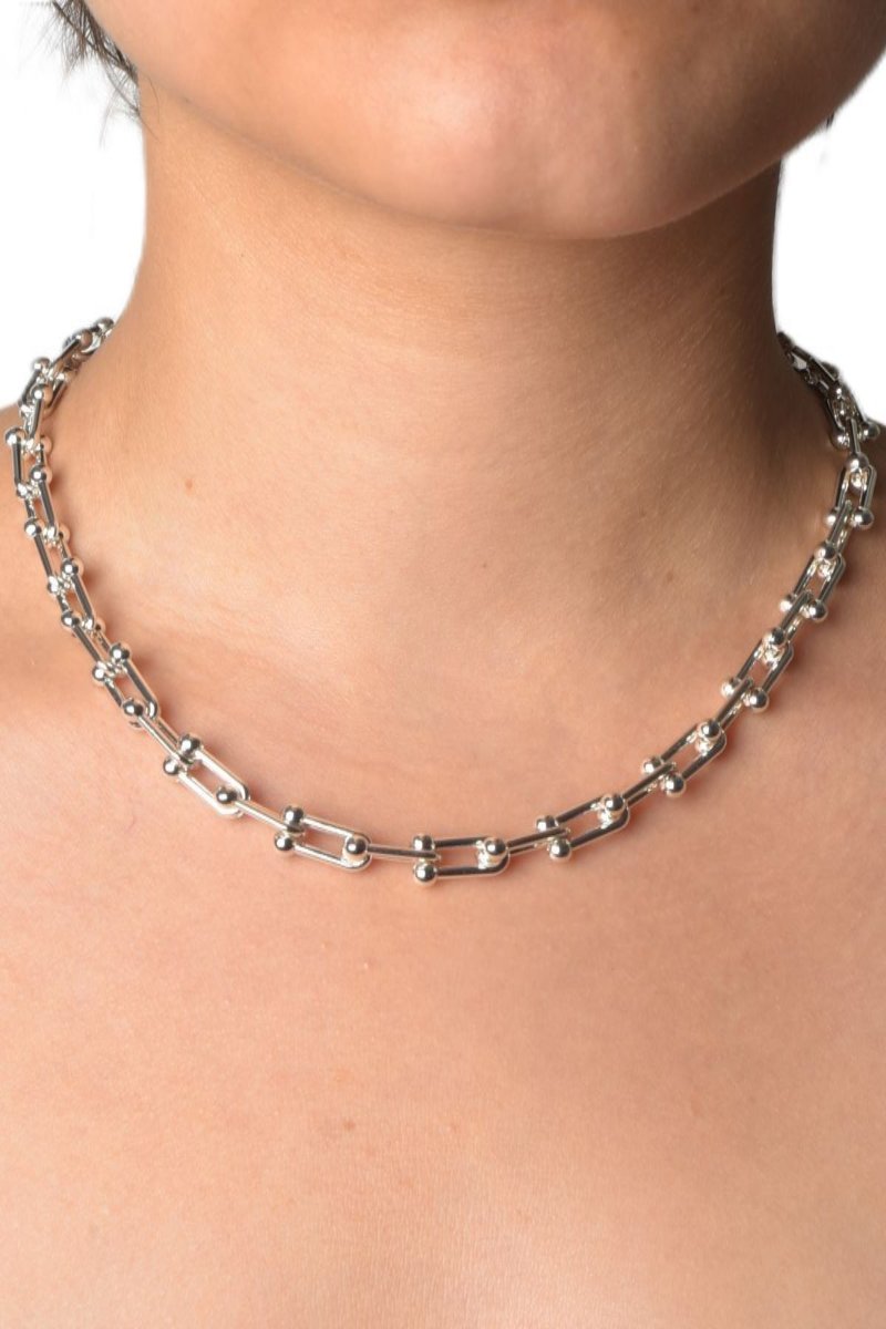 Chantal sølvfarget smykkekjede i stål, 44 cm + 5 cm lengde