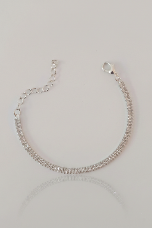 Isglass tennisarmbånd i rustfritt stål med glitrende steiner, justerbart 15+5 cm