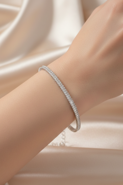 Isglass tennisarmbånd i rustfritt stål med glitrende steiner, justerbart 15+5 cm