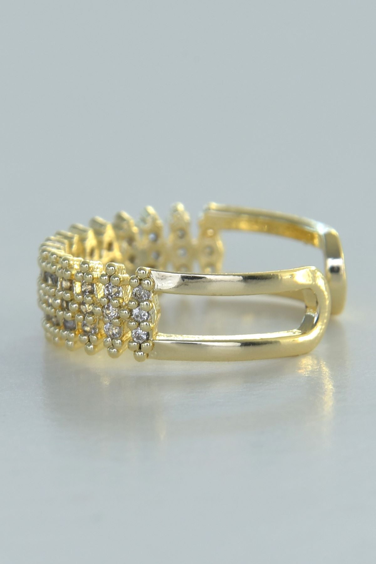 Bliss-ring i gullfarget stål med glitrende steiner